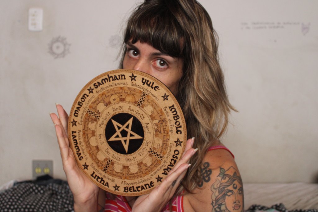 5 bruxas contemporâneas para você conhecer (e seguir já no Instagram)