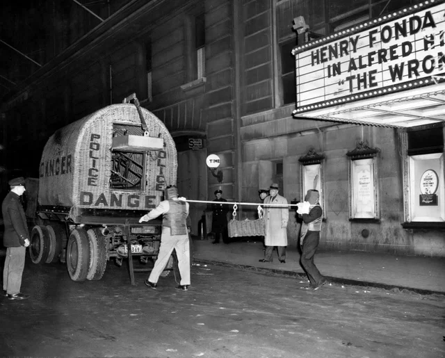 explosões radio city music hall