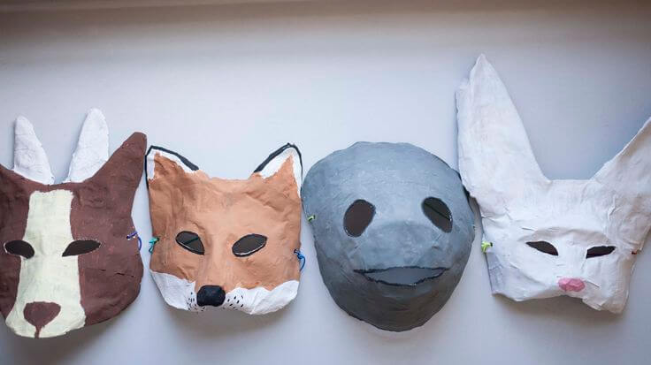 máscara de papel machê