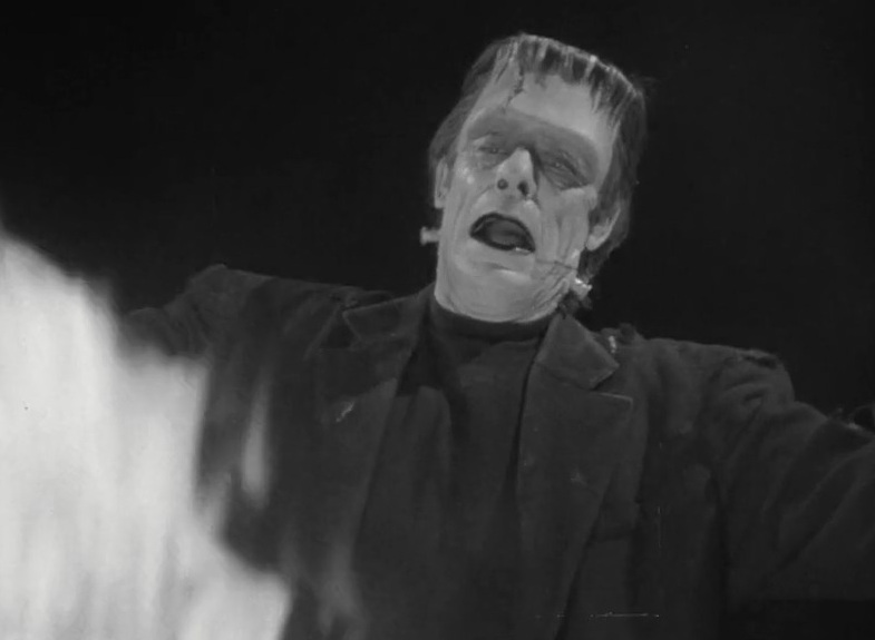  Glenn Strange